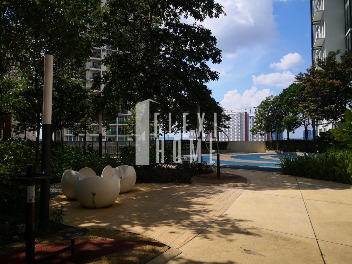 Spacious Big Room, Designed & Quiet Family Home, Eclipse In Cyberjaya By Flexihome-My Zewnętrze zdjęcie